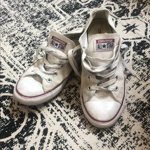 Youth sz 3 White Converse